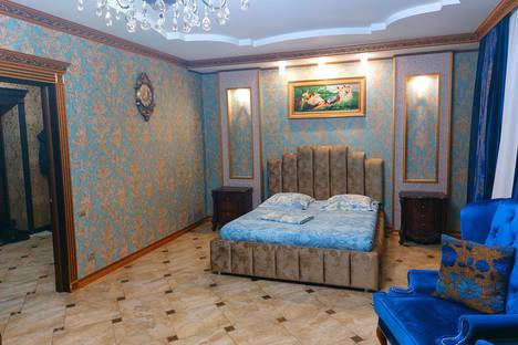 Двухкомнатная квартира в аренду посуточно в Владикавказе по адресу улица Генерала Дзусова 6в