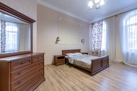 Двухкомнатная квартира в аренду посуточно в Санкт-Петербурге по адресу 5-я Советская улица, 4, метро Площадь Восстания