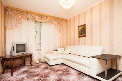 Однокомнатная квартира в аренду посуточно в Москве по адресу ул Островитянова, дом 26 корп. 2, метро Коньково