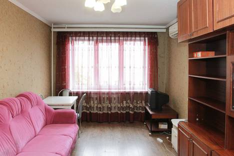 Трёхкомнатная квартира в аренду посуточно в Барнауле по адресу улица Чкалова, 57