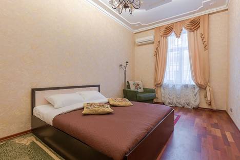 Двухкомнатная квартира в аренду посуточно в Санкт-Петербурге по адресу Большой проспект Васильевского острова, 74