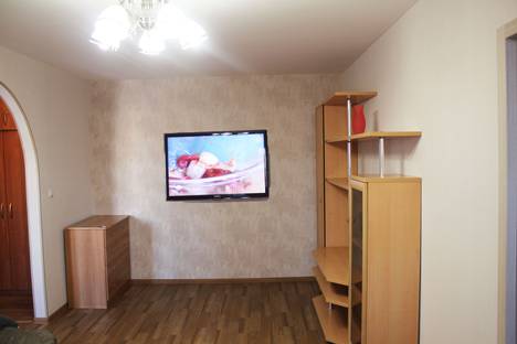 Двухкомнатная квартира в аренду посуточно в Кемерове по адресу улица 50 лет Октября, 26А