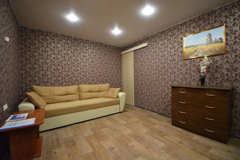 Двухкомнатная квартира в аренду посуточно в Мурманске по адресу улица Полярные Зори, 3