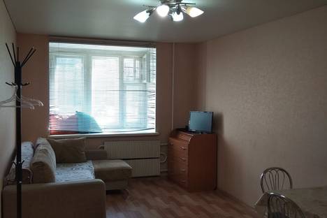 1-комнатная квартира в Казани, Республика Татарстан,улица Юлиуса Фучика, 123, подъезд 1