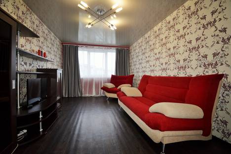 Двухкомнатная квартира в аренду посуточно в Мурманске по адресу улица Полярные Зори, 31к2