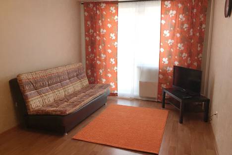 Однокомнатная квартира в аренду посуточно в Новокузнецке по адресу проспект Строителей, 90Б, 8 этаж