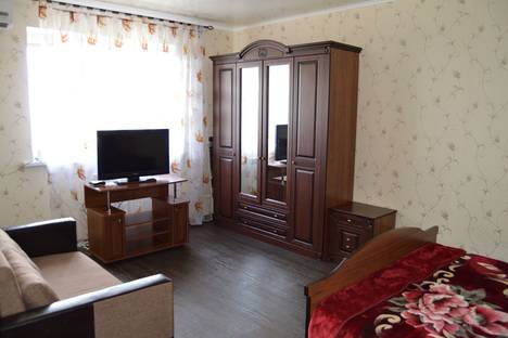 1-комнатная квартира в Астрахани, улица Савушкина, 6к7