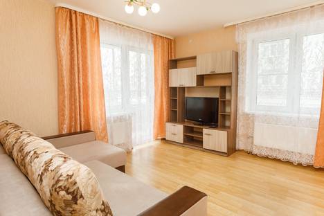Двухкомнатная квартира в аренду посуточно в Екатеринбурге по адресу улица Щорса, 105, метро Чкаловская