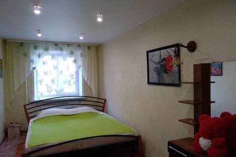 Трёхкомнатная квартира в аренду посуточно в Кемерове по адресу Инициативная улица 38
