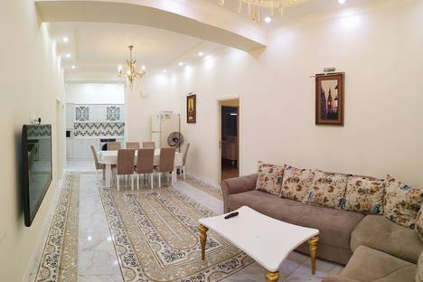 5-комнатная квартира в Баку, улица Мехти Мехтизаде, 12, м. Хатаи