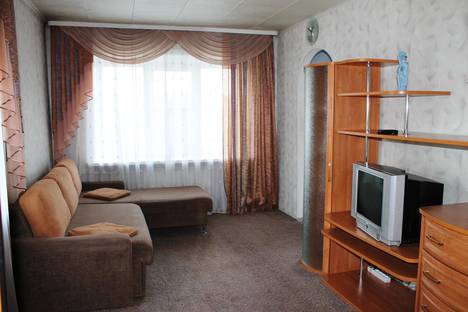 Однокомнатная квартира в аренду посуточно в Новосибирске по адресу Геодезическая 9,, метро Студенческая