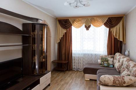 Трёхкомнатная квартира в аренду посуточно в Орехово-Зуеве по адресу Набережная улица, 1