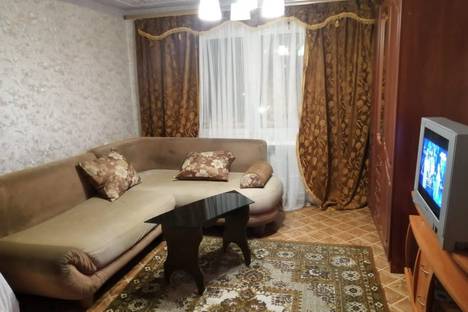 2-комнатная квартира в Братске, улица Гагарина, 95