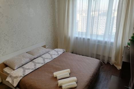 Однокомнатная квартира в аренду посуточно в Тольятти по адресу улица Александра Кудашева, 110