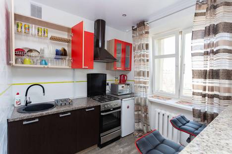 Однокомнатная квартира в аренду посуточно в Минске по адресу проспект Независимости, 52, метро Площадь Якуба Коласа