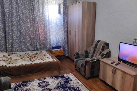 Однокомнатная квартира в аренду посуточно в Бишкеке по адресу микрорайон Юг-2, 15