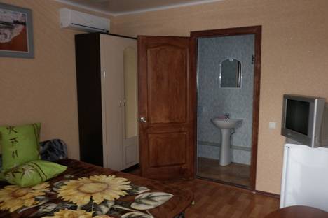 Комната в аренду посуточно в Коктебеле по адресу улица Шершнёва, 16