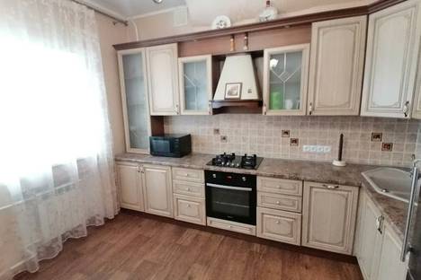 Двухкомнатная квартира в аренду посуточно в Омске по адресу улица Труда, 49