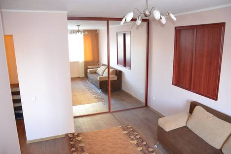 Однокомнатная квартира в аренду посуточно в Тюмени по адресу Республики 169