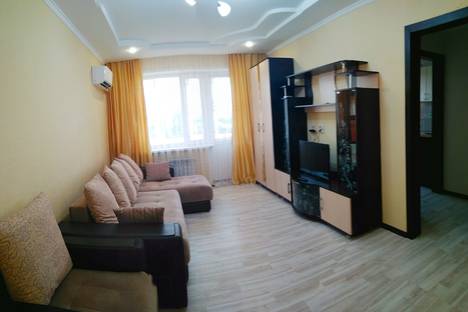 Однокомнатная квартира в аренду посуточно в Курчатове по адресу улица Строителей, 5, подъезд 3