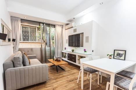 Трёхкомнатная квартира в аренду посуточно в Тель-Авиве по адресу проспект Бен Гурион, 54
