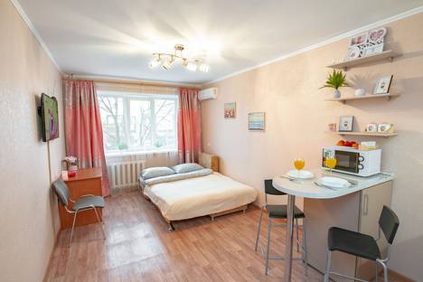 Однокомнатная квартира в аренду посуточно в Владивостоке по адресу улица Морозова, 7