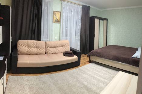 Однокомнатная квартира в аренду посуточно в Батайске по адресу Красноармейская улица, 3