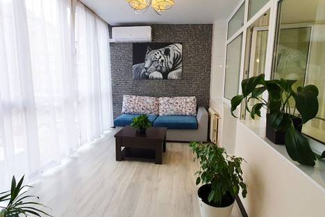 Трёхкомнатная квартира в аренду посуточно в Иркутске по адресу Дальневосточная улица, 138