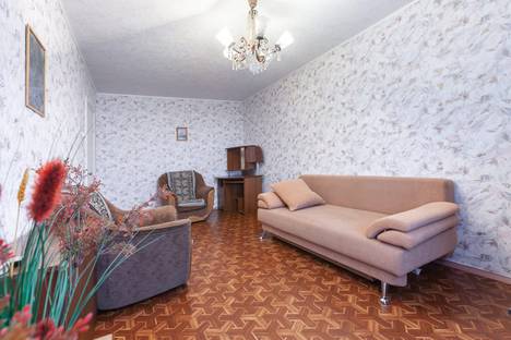 Двухкомнатная квартира в аренду посуточно в Тольятти по адресу улица Лизы Чайкиной, 34