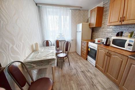 Двухкомнатная квартира в аренду посуточно в Черикове по адресу улица Рокоссовского, 8