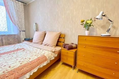 Трёхкомнатная квартира в аренду посуточно в Южно-Сахалинске по адресу Хабаровская улица, 60