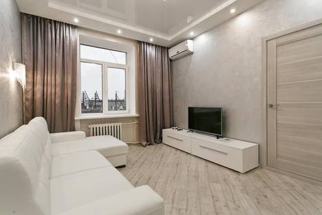 Трёхкомнатная квартира в аренду посуточно в Минске по адресу Городской  вал 10, метро Немига
