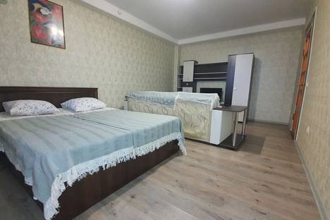 1-комнатная квартира в Невинномысске, улица Калинина, 161А