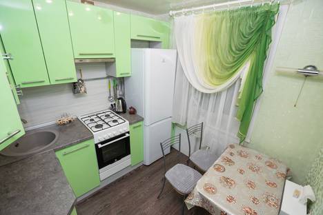 Однокомнатная квартира в аренду посуточно в Архангельске по адресу проспект Дзержинского, 7