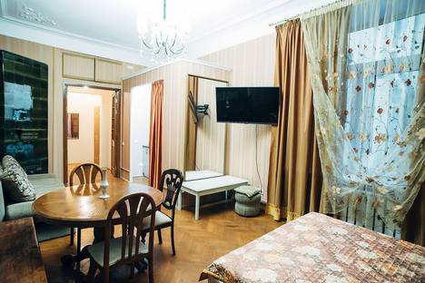 1-комнатная квартира в Санкт-Петербурге, Большой проспект Петроградской стороны, 98, м. Петроградская