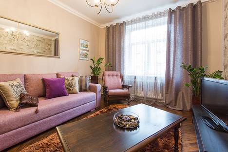 Двухкомнатная квартира в аренду посуточно в Минске по адресу улица Петра Румянцева, 17
