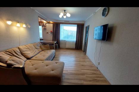 Двухкомнатная квартира в аренду посуточно в Магадане по адресу улица Гагарина, 28Б