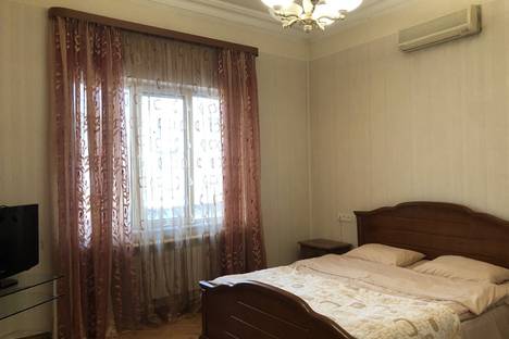 Квартира в аренду посуточно в Ереване по адресу улица Закяна, 8, метро Площадь Республики