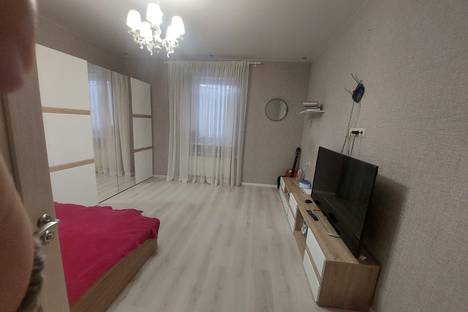 3-комнатная квартира в Зеленоградске, улица Володарского, 1