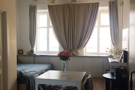 Однокомнатная квартира в аренду посуточно в Нижнем Новгороде по адресу Большая Покровская улица, 28, метро Горьковская