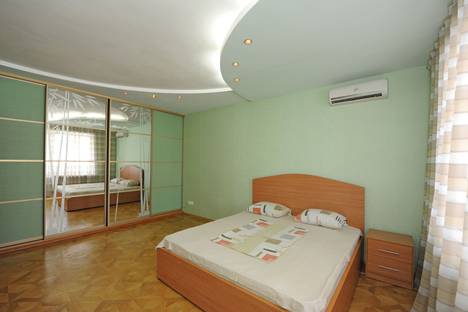 Однокомнатная квартира в аренду посуточно в Волгограде по адресу улица Маршала Чуйкова, 37