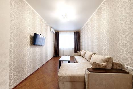 Однокомнатная квартира в аренду посуточно в Новороссийске по адресу улица Энгельса, 95