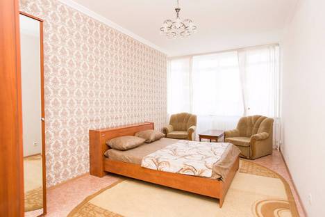 Трёхкомнатная квартира в аренду посуточно в Кемерове по адресу Соборная улица, 3