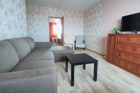Трёхкомнатная квартира в аренду посуточно в Архангельске по адресу проспект Дзержинского, 15