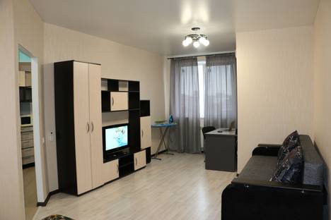 Однокомнатная квартира в аренду посуточно в Волгограде по адресу Новороссийская улица, 8