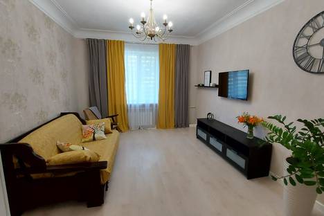 Двухкомнатная квартира в аренду посуточно в Керчи по адресу улица Ульяновых, 49