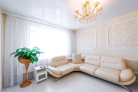 Двухкомнатная квартира в аренду посуточно в Екатеринбурге по адресу улица Энергостроителей, 4к2