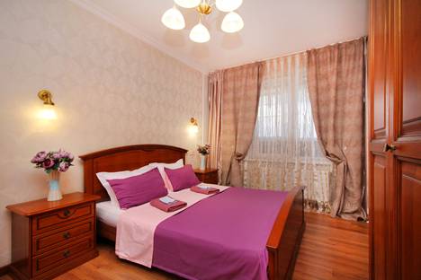 Двухкомнатная квартира в аренду посуточно в Алматы по адресу улица Брусиловского, 159блок2, метро Сайран