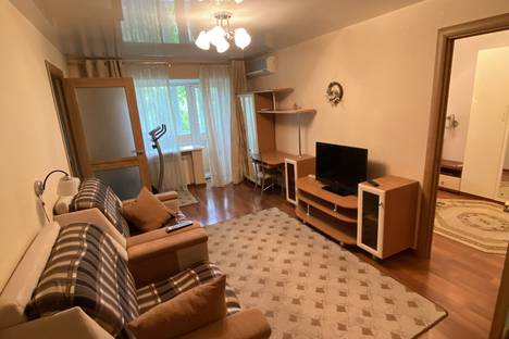 Двухкомнатная квартира в аренду посуточно в Хабаровске по адресу Амурский бульвар, 12