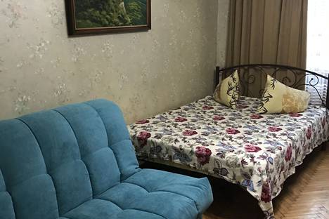 Двухкомнатная квартира в аренду посуточно в Севастополе по адресу улица Ленина, 18